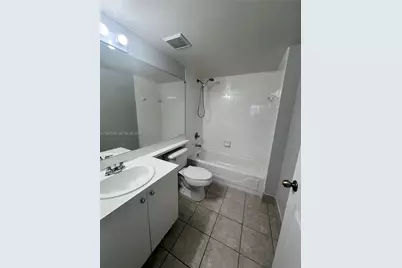 2033 SE 10th Ave #605, Fort Lauderdale, FL 33316 - Photo 11
