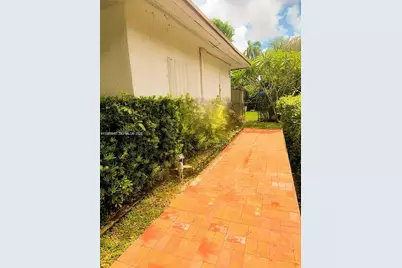 [Address not provided], North Miami, FL 33161 - Photo 27