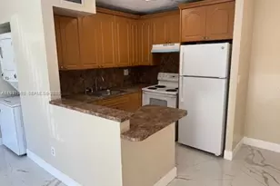 425 NW 210th St, Miami Gardens, FL 33169 - Photo 9