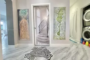 1102 NW 26th St, Miami, FL 33127 - Photo 11