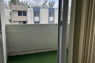 10000 NW 80th Ct, Hialeah Gardens, FL 33016 - Photo 7