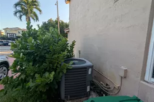 12641 SW 28th St, Miramar, FL 33027 - Photo 47