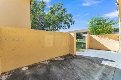 430 NW 214th St #103, Miami Gardens, FL 33169 - Photo 35