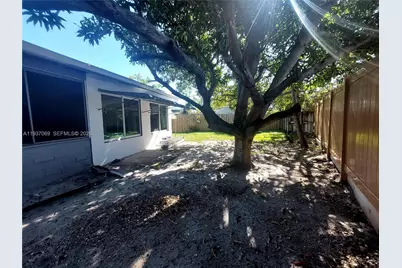 4571 NW 19th Way, Tamarac, FL 33309 - Photo 27