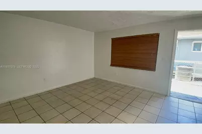 8201 NW 6th Ave, Miami, FL 33150 - Photo 11