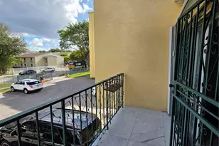 4490 W 19th Ct, Hialeah, FL 33012 - Photo 49