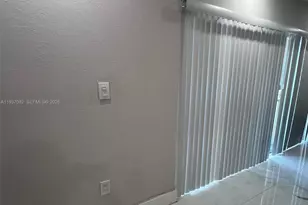 4490 W 19th Ct, Hialeah, FL 33012 - Photo 9