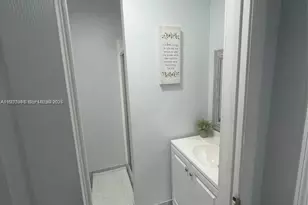 7521 Harbour Blvd, Miramar, FL 33023 - Photo 9