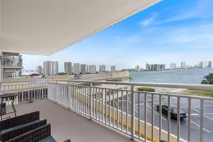 251 174th St, Sunny Isles Beach, FL 33160 - Photo 9