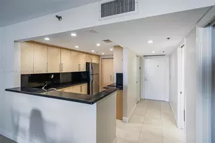 1717 N Bayshore Dr, Miami, FL 33132 - Photo 11