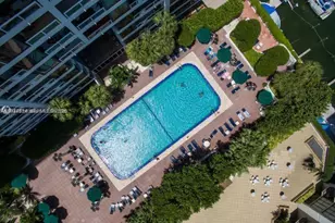 1717 N Bayshore Dr, Miami, FL 33132 - Photo 31