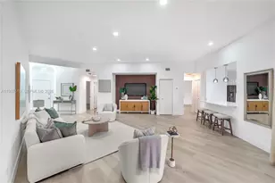 7472 La Paz Blvd, Boca Raton, FL 33433 - Photo 1