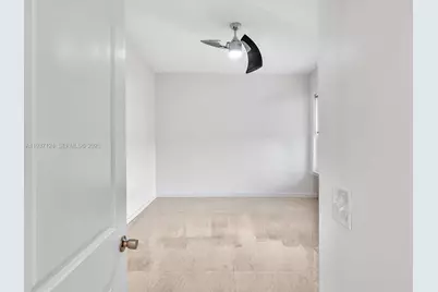 357 NW 154th Ave, Pembroke Pines, FL 33028 - Photo 13