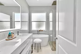 357 NW 154 Ave, Pembroke Pines, FL 33028 - Photo 9