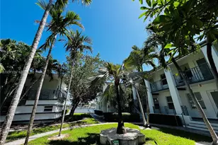 946 Bay Dr, Miami Beach, FL 33141 - Photo 19