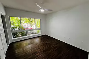 946 Bay Dr, Miami Beach, FL 33141 - Photo 11