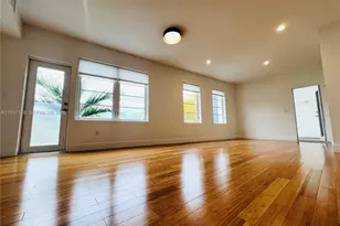 960 Bay Dr, Miami Beach, FL 33141 - Photo 3