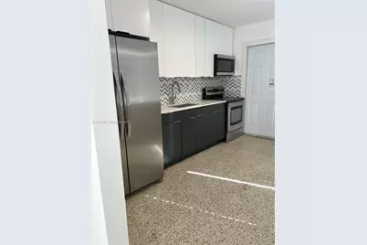 1023 NW 33rd St #0, Miami, FL 33127 - Photo 3