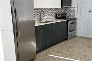 1023 NW 33rd St, Miami, FL 33127 - Photo 3