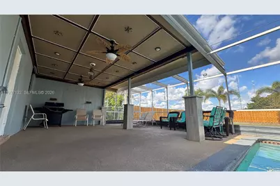 321 NW 201st St, Miami Gardens, FL 33169 - Photo 43