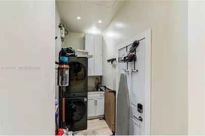 254 NW 43rd St, Miami, FL 33127 - Photo 25