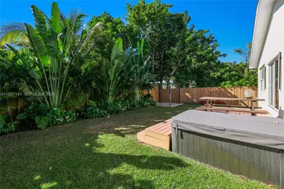 254 NW 43rd St, Miami, FL 33127 - Photo 21