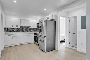 3661 NE 8th Ave, Oakland Park, FL 33334 - Photo 9