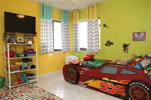 1131 SW 109th Ave, Pembroke Pines, FL 33025 - Photo 13