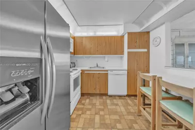 2401 S Ocean Dr #702, Hollywood, FL 33019 - Photo 9