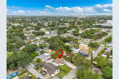 2443 NW 55th St, Miami, FL 33142 - Photo 23