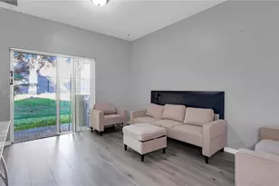 13103 SW 42nd St, Miramar, FL 33027 - Photo 7