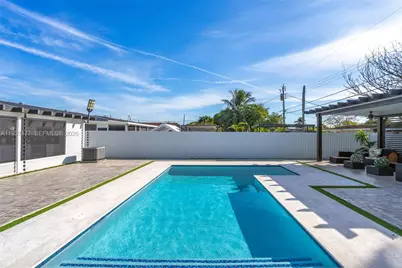 3130 NW 102nd St, Miami, FL 33147 - Photo 33