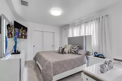 3130 NW 102nd St, Miami, FL 33147 - Photo 17