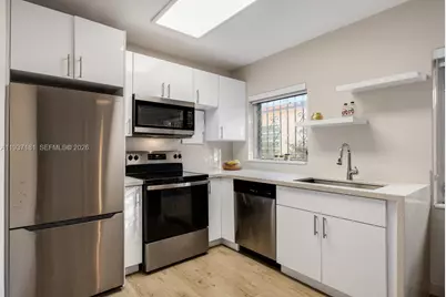 424 NW 53rd St, Miami, FL 33127 - Photo 7