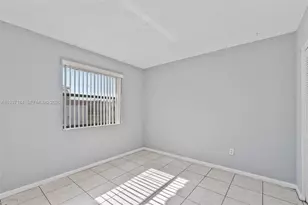 9704 Hammocks Blvd, Miami, FL 33196 - Photo 23