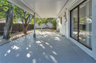 5208 NE 5th Ave, Oakland Park, FL 33334 - Photo 29