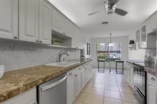 11905 Donlin Dr, Wellington, FL 33414 - Photo 13