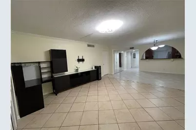 16240 Laurel Dr #101, Weston, FL 33326 - Photo 23
