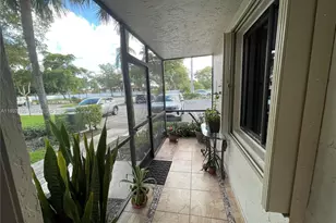 16240 Laurel Dr, Weston, FL 33326 - Photo 3