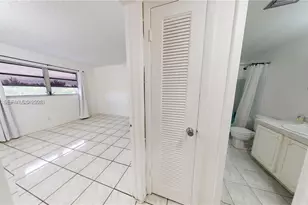 580 Egret Dr, Hallandale Beach, FL 33009 - Photo 35