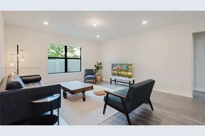 3001 Hibiscus Ave, Lauderdale Lakes, FL 33311 - Photo 23