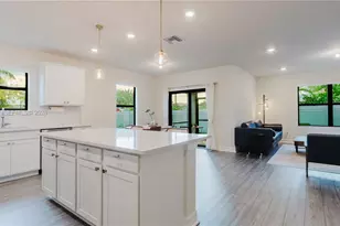 3001 Hibiscus Ave, Lauderdale Lakes, FL 33311 - Photo 11