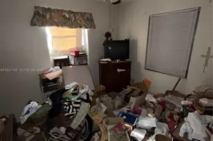 260 NW 52nd Ave, Miami, FL 33126 - Photo 13