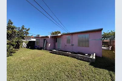 260 NW 52nd Ave, Miami, FL 33126 - Photo 5