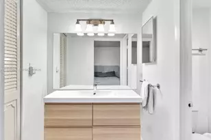 20401 NE 30th Ave, Aventura, FL 33180 - Photo 15