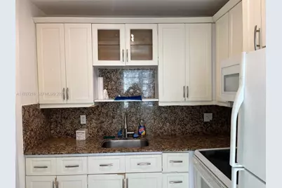 1150 Euclid Ave #204, Miami Beach, FL 33139 - Photo 3