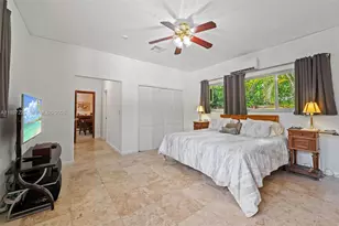 218 S Shore Dr, Miami, FL 33133 - Photo 19