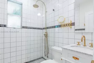 726 Meridian Ave, Miami Beach, FL 33139 - Photo 17