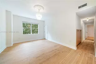 726 Meridian Ave, Miami Beach, FL 33139 - Photo 11