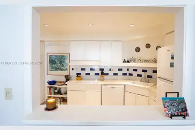 1408 Brickell Bay Dr #706, Miami, FL 33131 - Photo 7